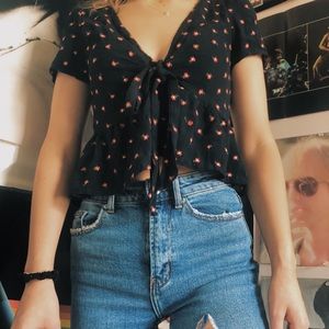 Brandy Melville floral tie top
